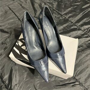 pre loved Navy Nine West Novello Heels​